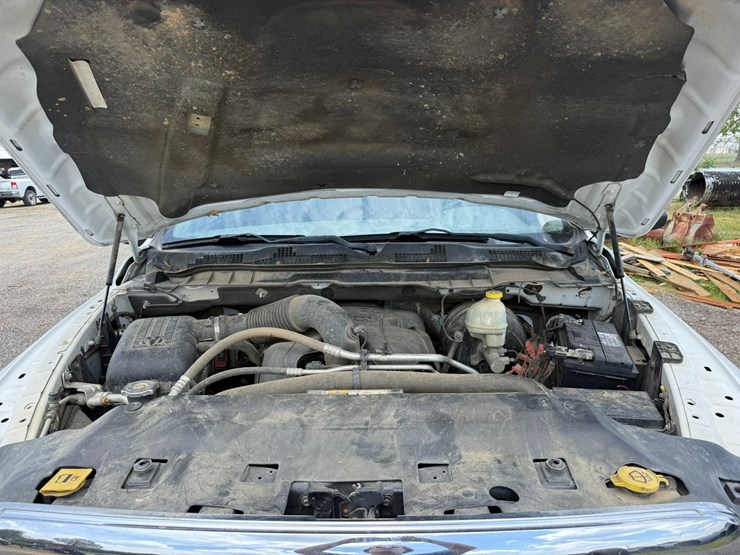 2014-dodge-1500-image-25