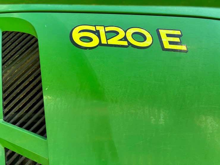 2017-john-deere-6120e-image-9