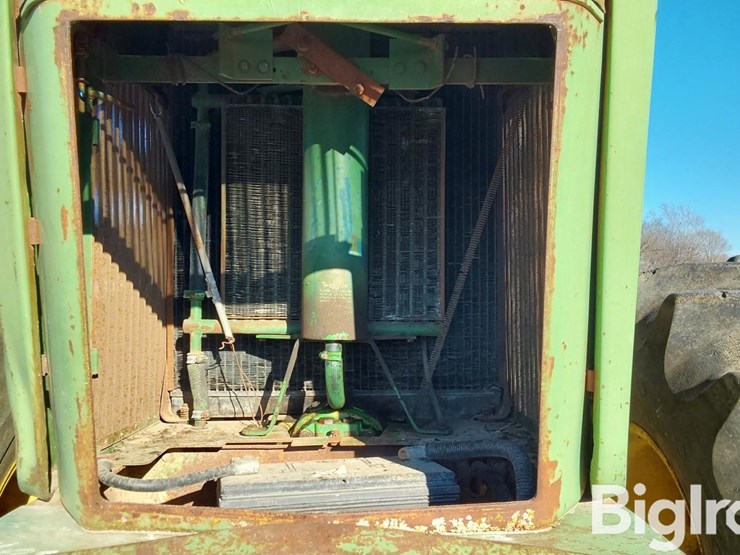 1974-john-deere-7520-image-16