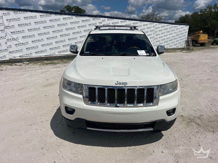 2012-jeep-grand-cherokee-image-23