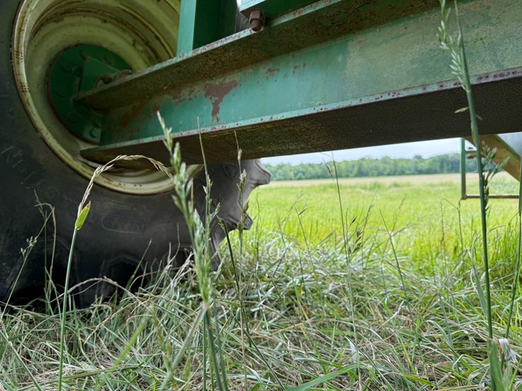 #45624-•-sukup-giant-grain-cart-image-11