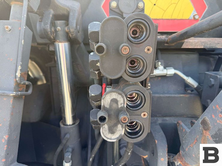 1998-case-ih-8940-image-32