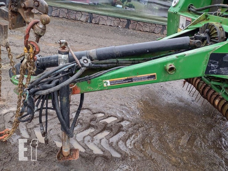 2004-john-deere-557-image-6