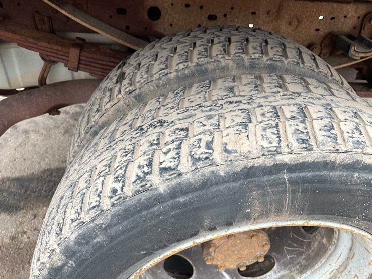 2006-ford-f450-xl-image-16