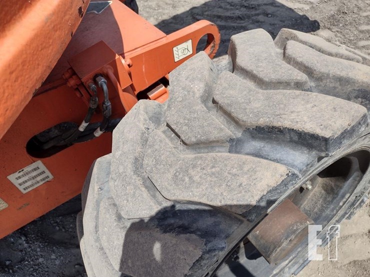 2002-jlg-600ajn-image-33