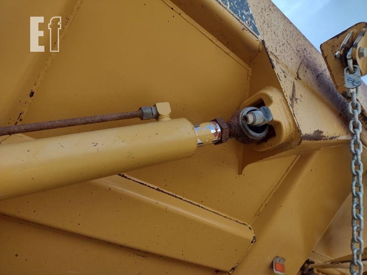 deere-300d-image-17