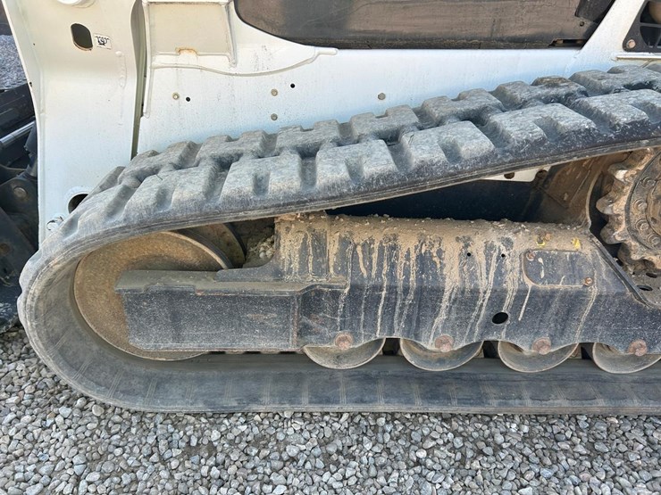 2017-bobcat-t590-image-17