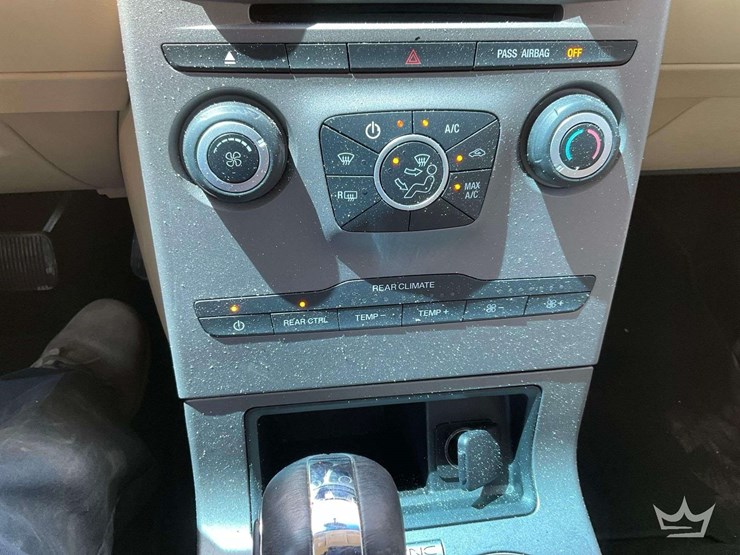 2016-ford-flex-image-16