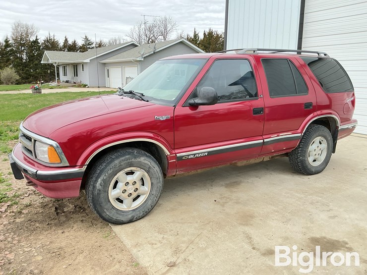 1997-chevrolet-blazer-image-1
