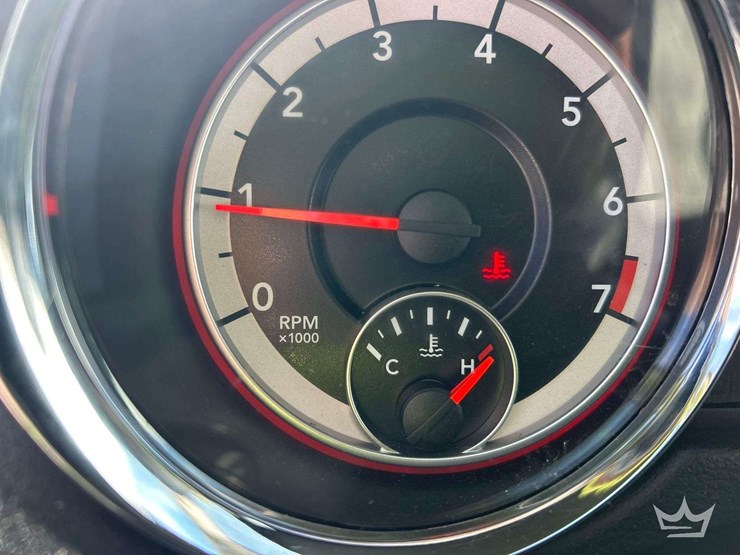 2016-dodge-grand-caravan-image-21