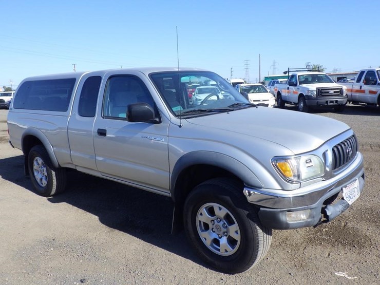 2002-toyota-tacoma-image-2