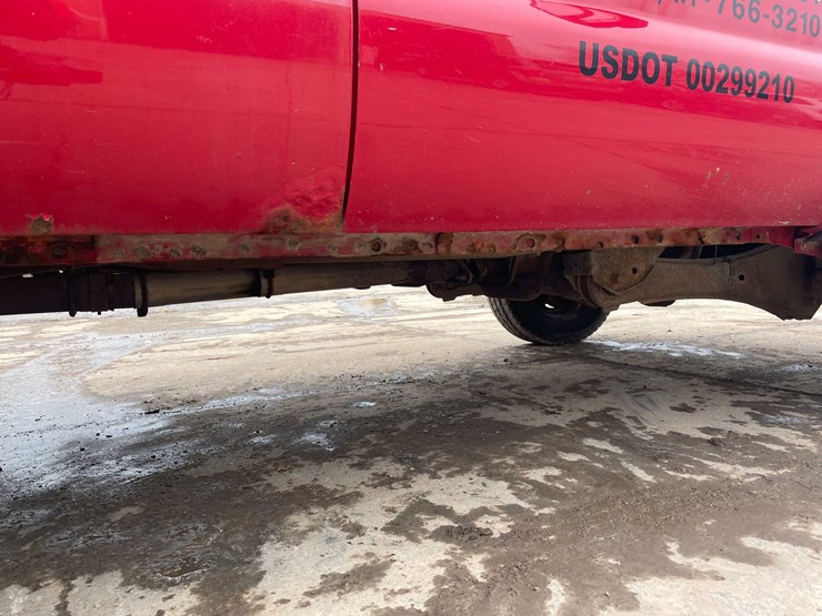 2008-ford-f550-xl-image-31