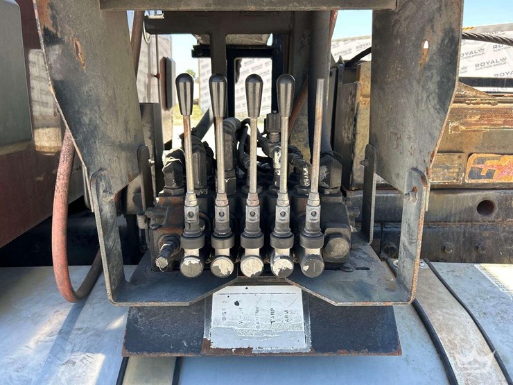2017-kenworth-t880-image-14
