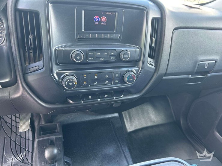 2017-gmc-sierra-2500-image-15