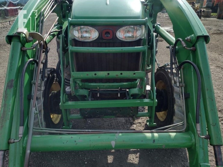 2005-john-deere-4320-image-18