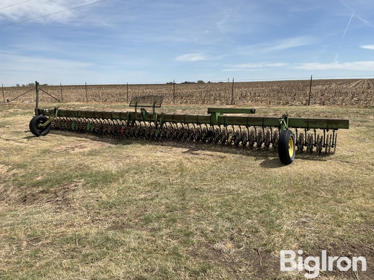 deere-tires-image-1
