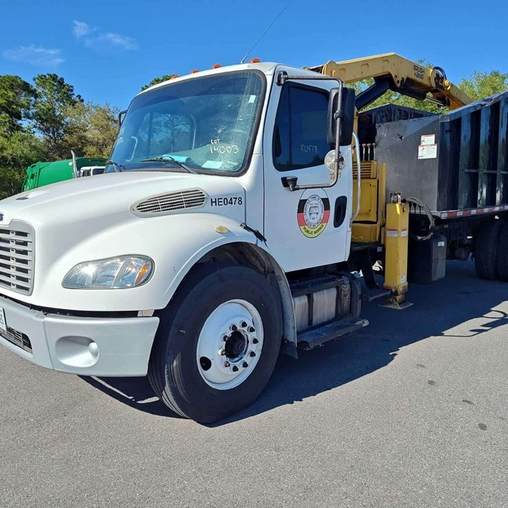 2016 FREIGHTLINER M2 106