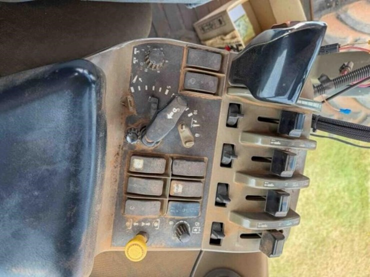 case-mx285-tractor-image-33