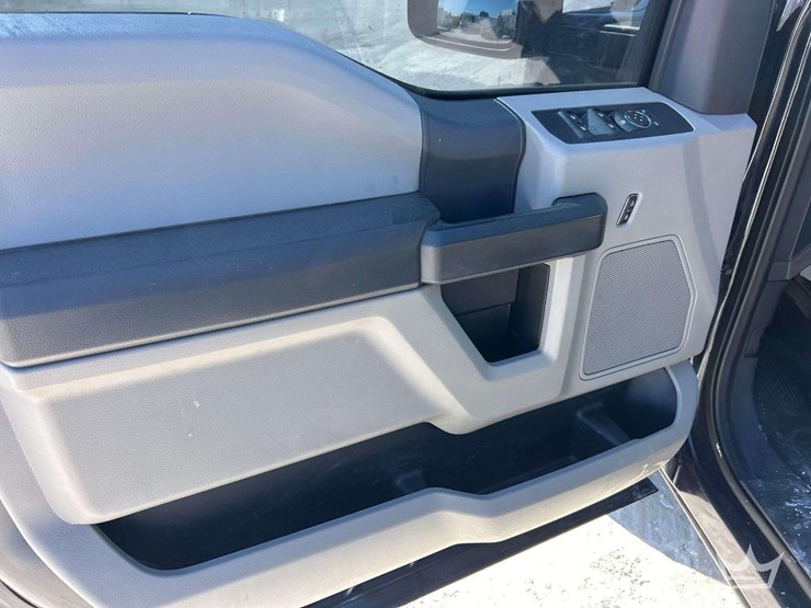 2022-ford-f250-image-11