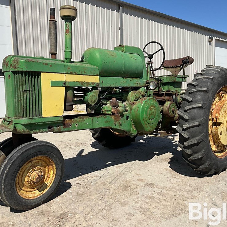 1958 JOHN DEERE 520
