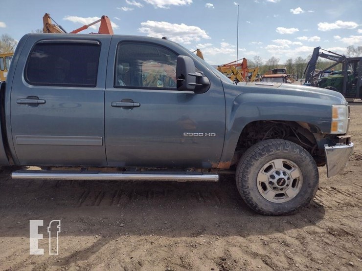 2011-chevrolet-silverado-2500hd-ltz-image-20