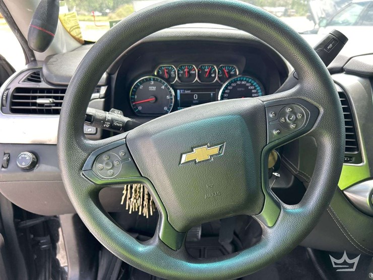 2019-chevrolet-tahoe-image-12