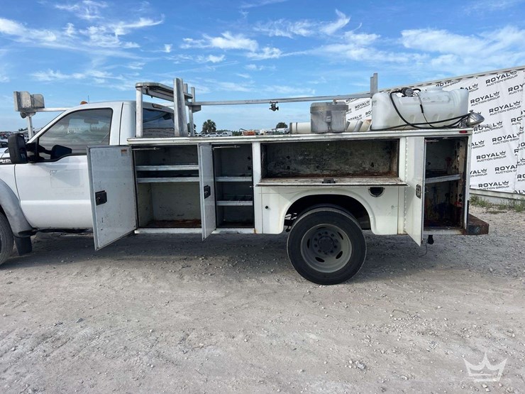 2015-ford-f450-image-17