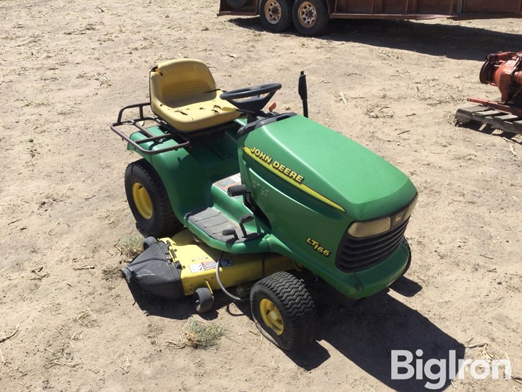 john-deere-lt166-image-3