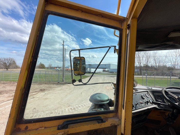 volvo-a25-image-56