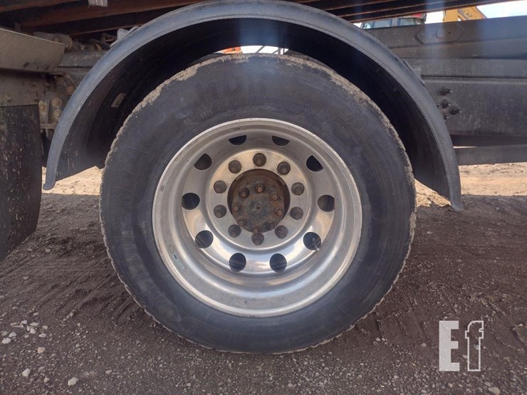 ford-f650-image-25