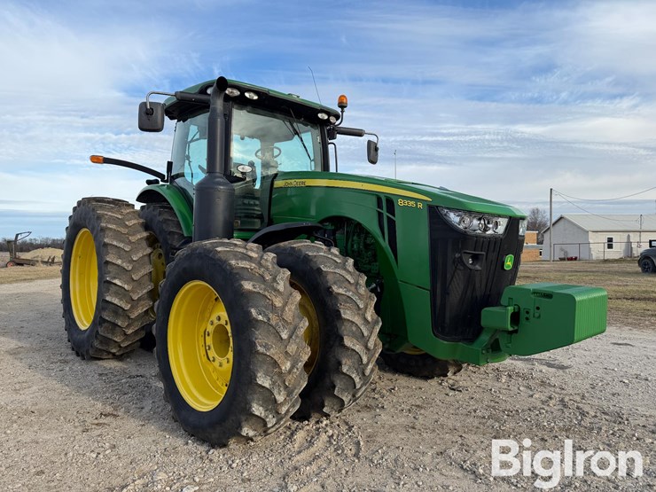 2012-john-deere-8335r-image-3