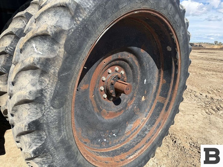 2015-case-ih-magnum-310-image-58