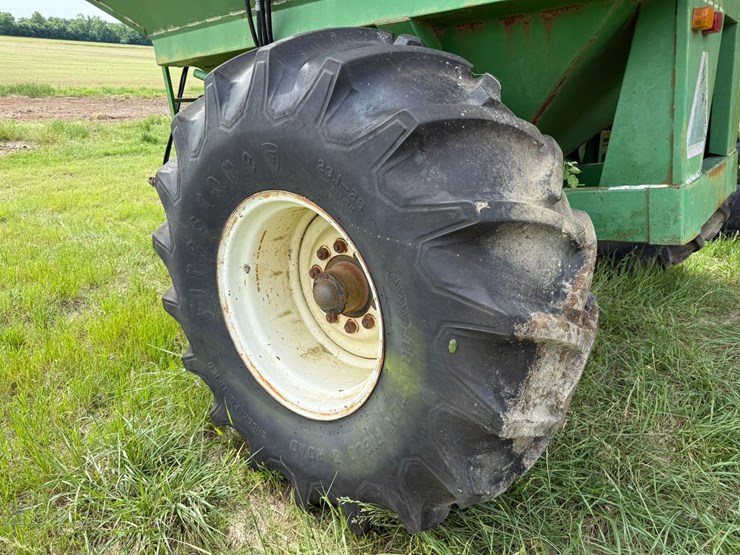 #45624-•-sukup-giant-grain-cart-image-4