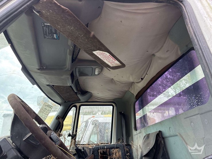 2006-international-durastar-4300-image-40