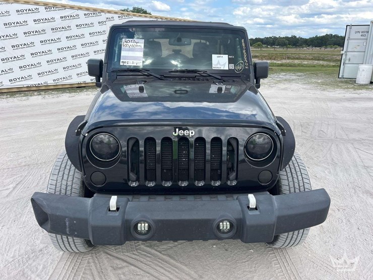 2013-jeep-wrangler-image-19