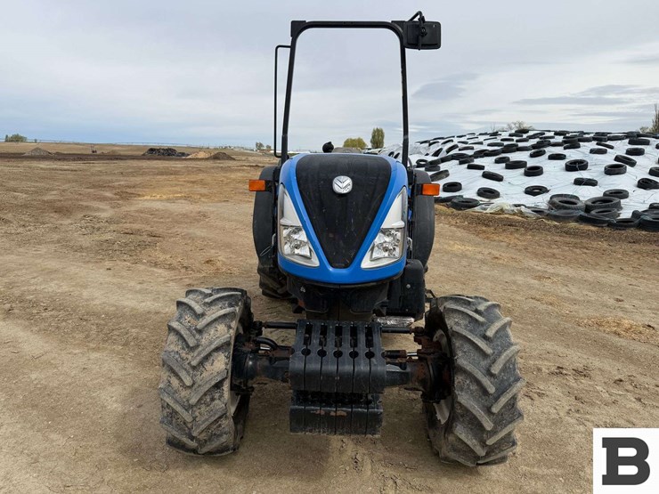 2021-new-holland-t4.100f-image-9