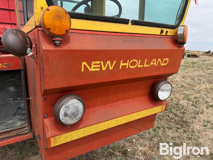 new-holland-1049-image-9
