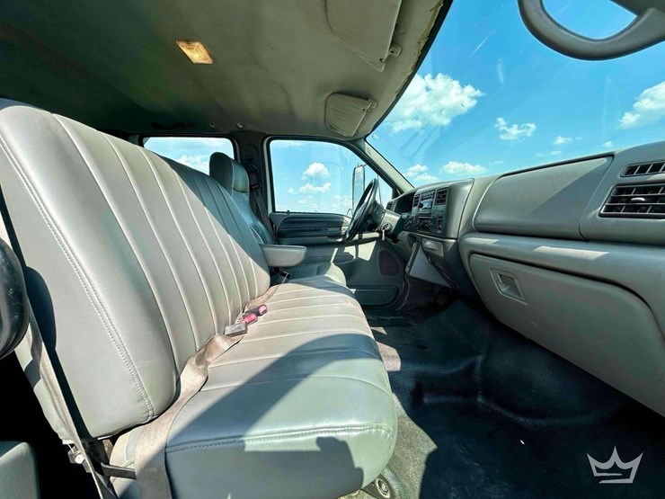 2007-ford-f650-image-12