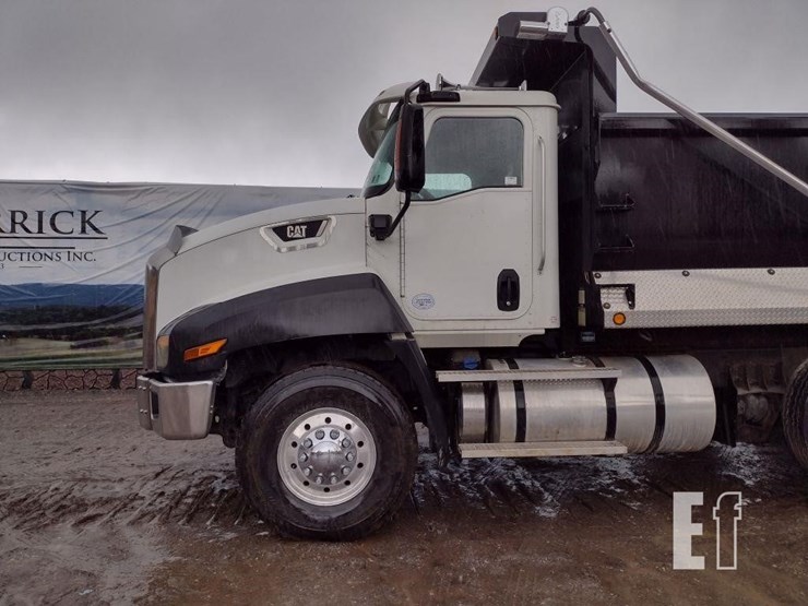 2015-caterpillar-ct660s-image-21