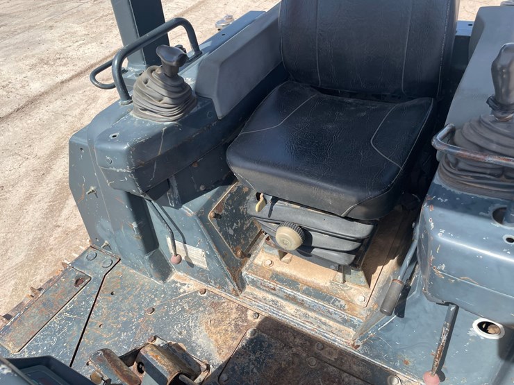 1999-komatsu-d41p-image-48