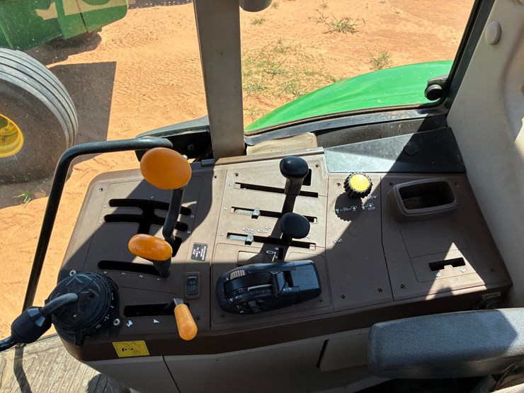 2003-john-deere-6715-image-15