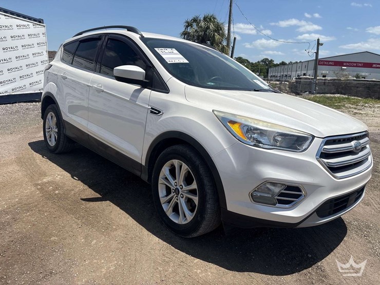 2018-ford-escape-image-2
