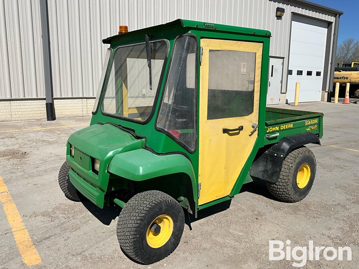 john-deere-gator-image-1