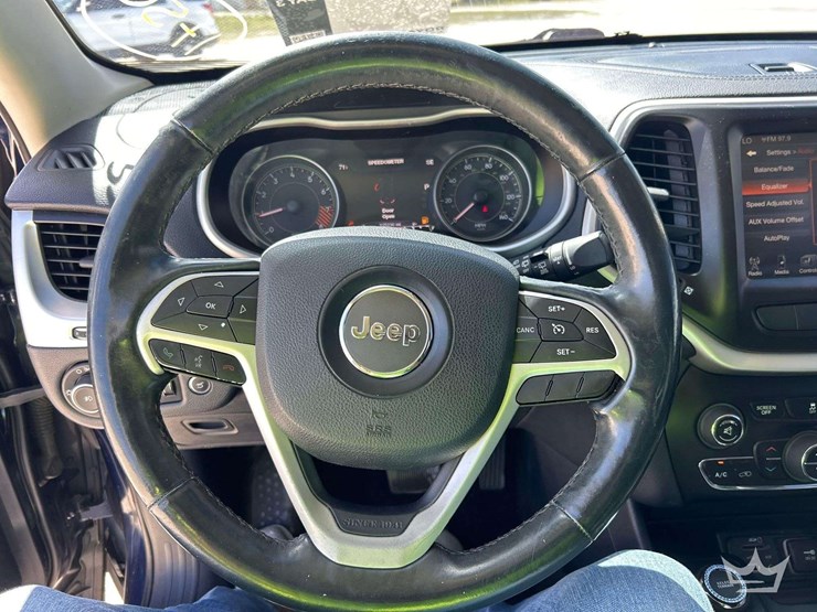 2014-jeep-cherokee-limited-image-9