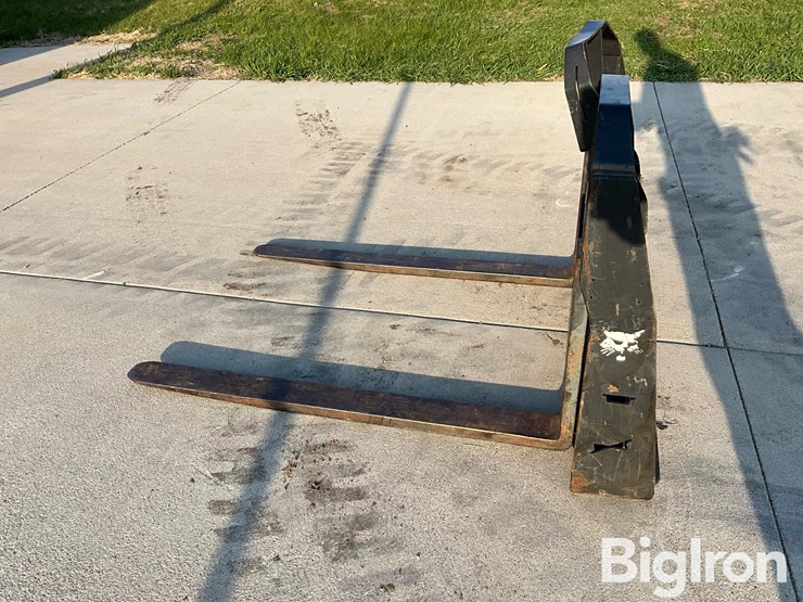 bobcat-pallet-fork-image-8