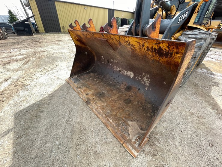 2000-deere-544h-image-9