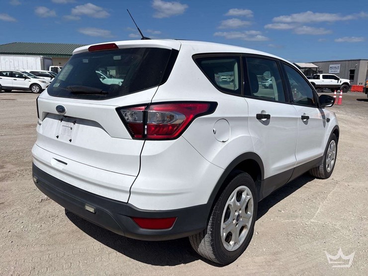 2017-ford-escape-image-3