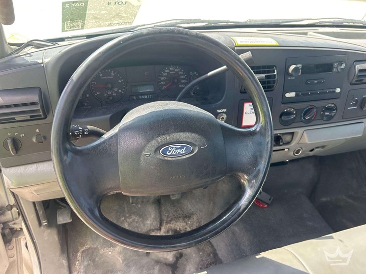 2005-ford-f450-image-10