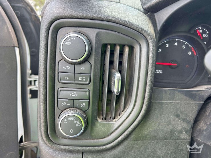 2021-chevrolet-silverado-1500-image-16