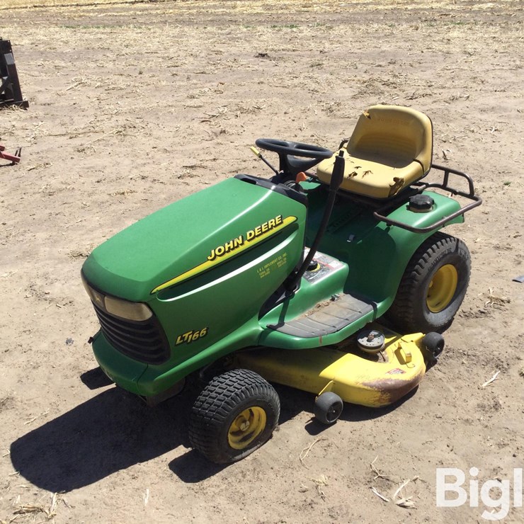 JOHN DEERE LT166